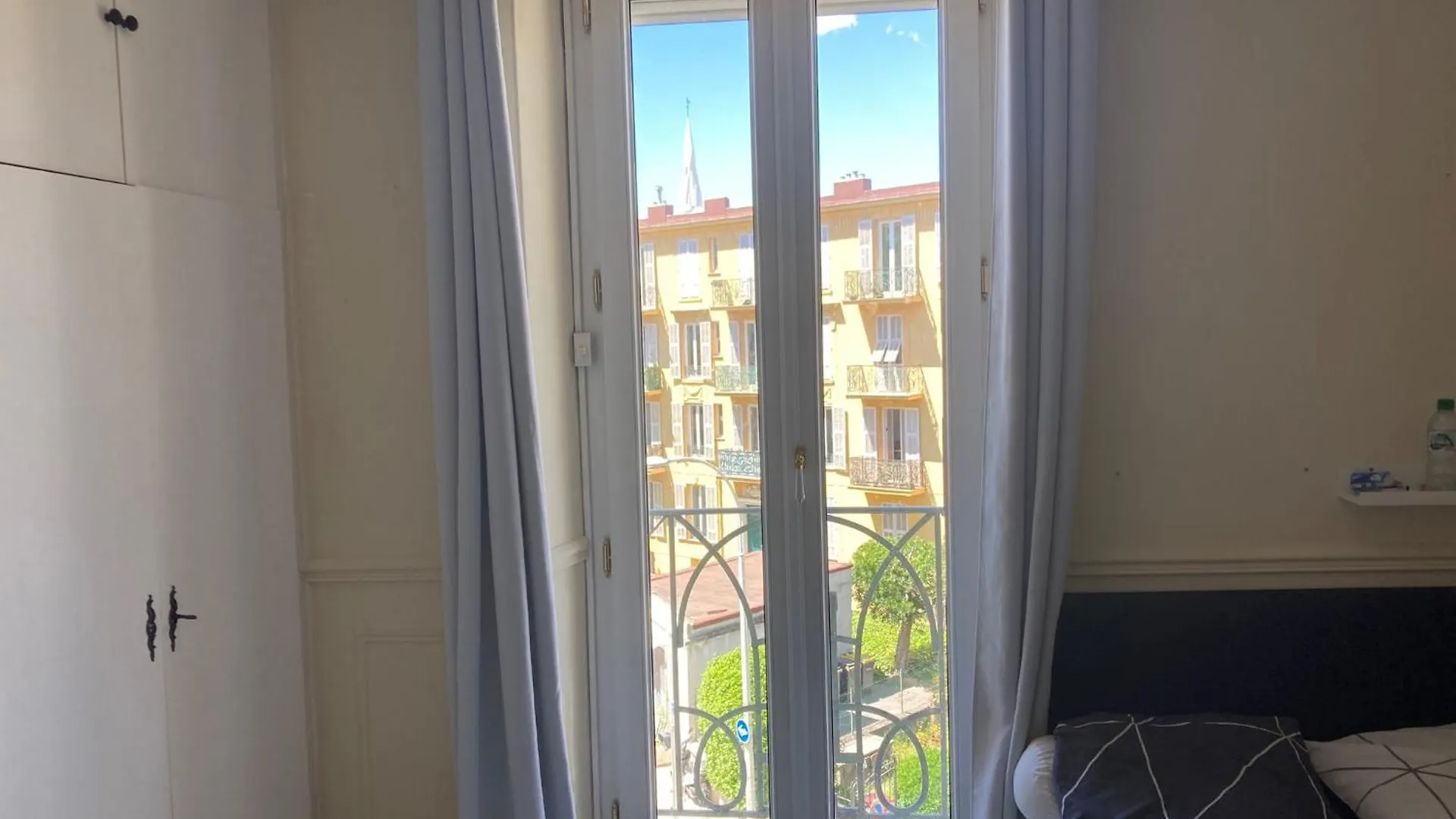 Grand 4 Pieces Bourgeois Familial Apartment Nice 0*,  France
